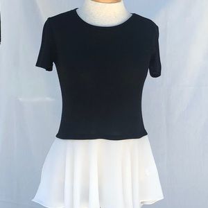Melissa Paige XS Black & White ss top w/Peplum